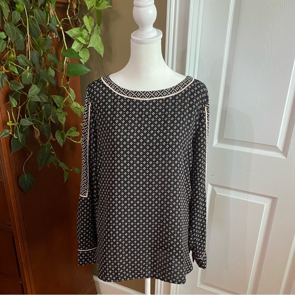 Loft black and cream long sleeve blouse. Size M